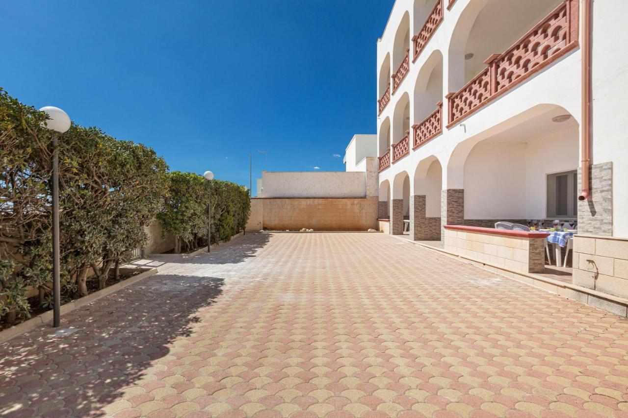 Residence Bellavista Torre Lapillo Exterior photo